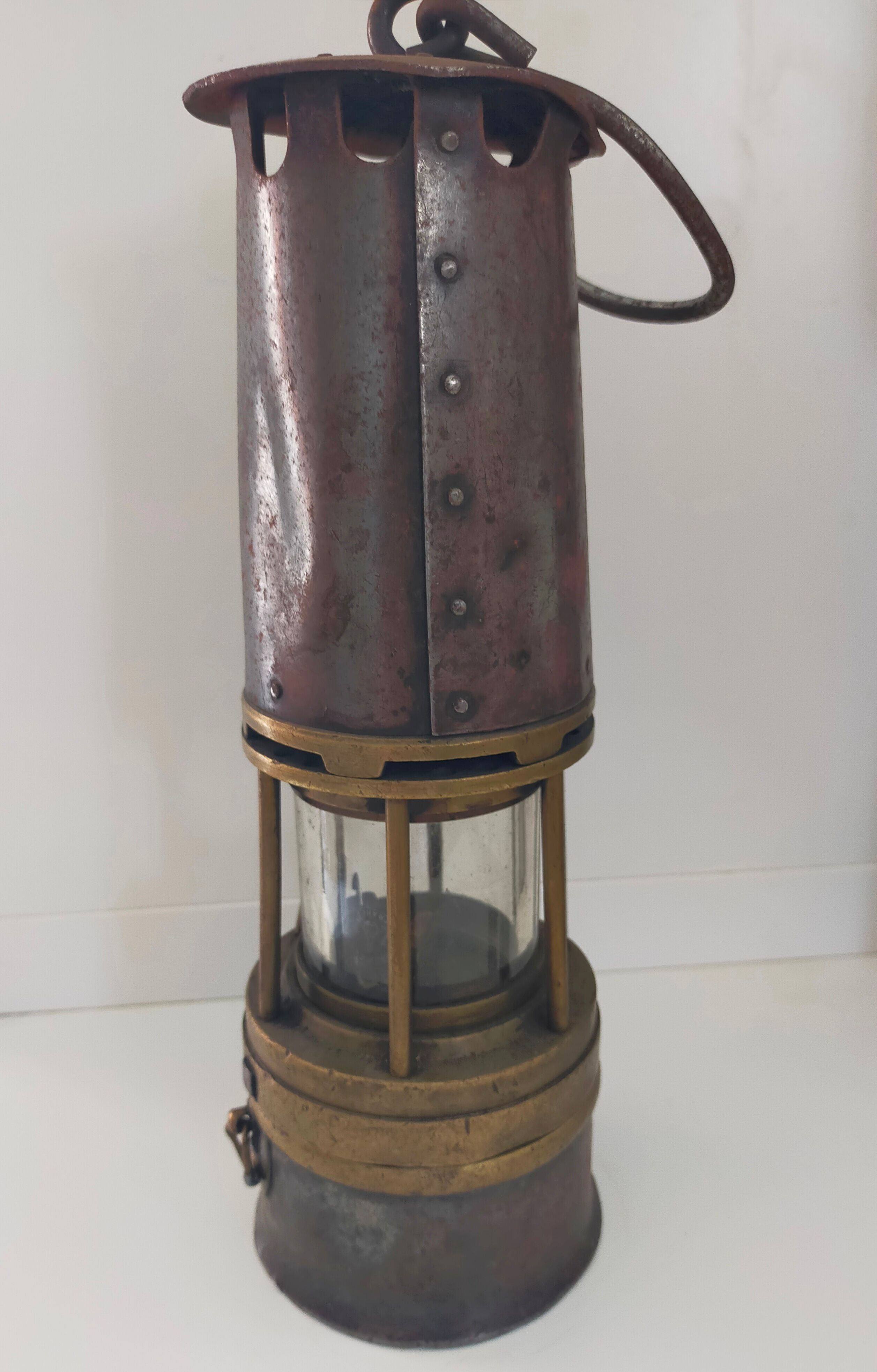 Ancienne Lampe de Mineur de type ARRAS, pour Collectionneur. - Label Emmaüs