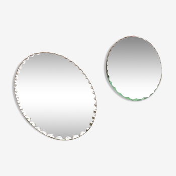 Set of 2 beveled oval mirrors to pose vintage