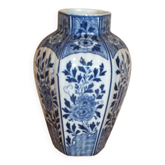 Delft porcelain vase in the style of the 18th century