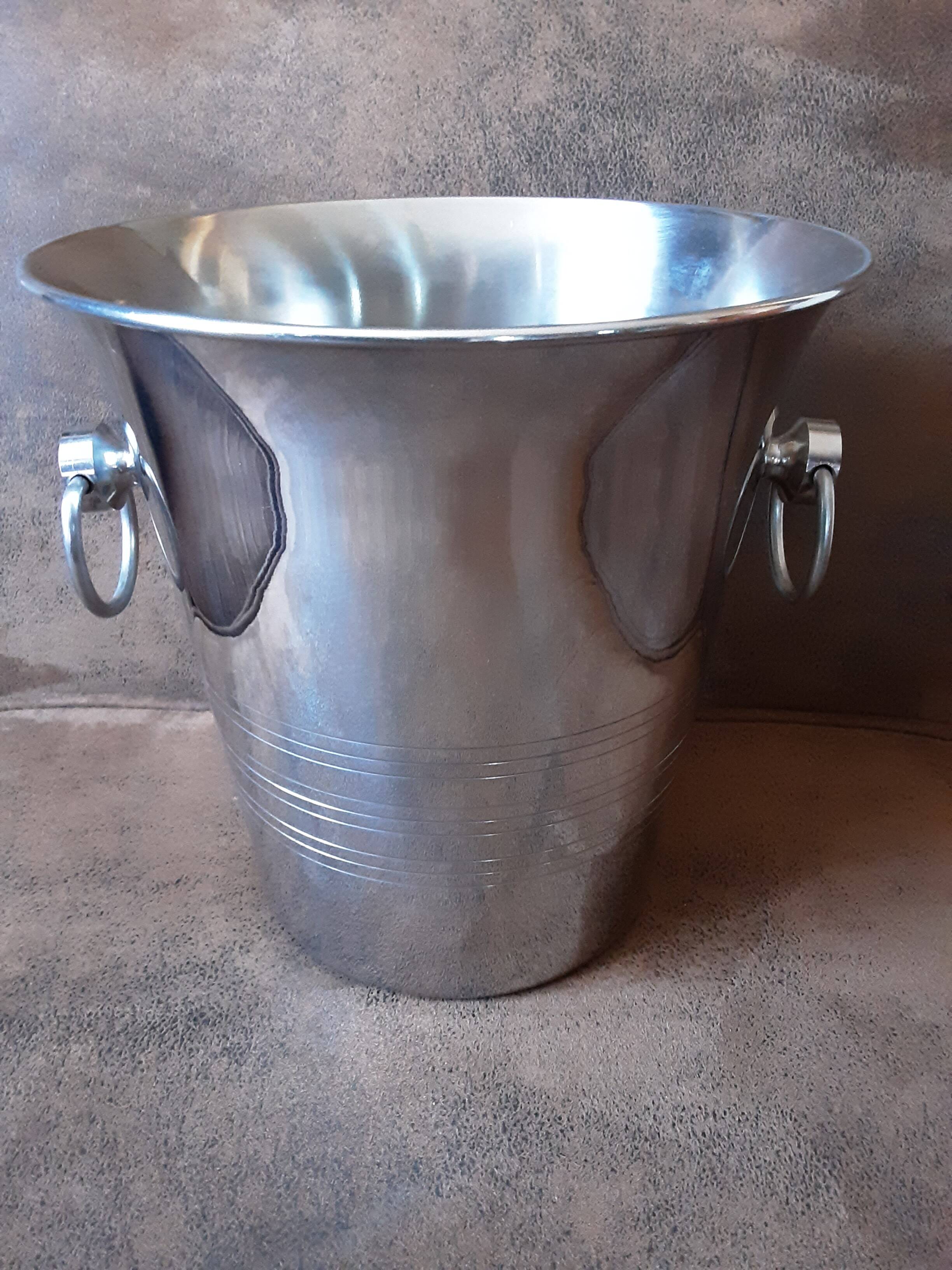 Metal champagne bucket