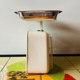 Stube - vintage household scale in white painted metal - force 10