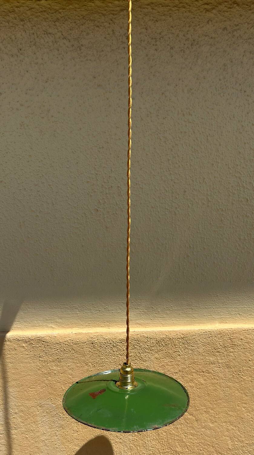 Vintage retro style enamelled sheet metal farmhouse pendant light