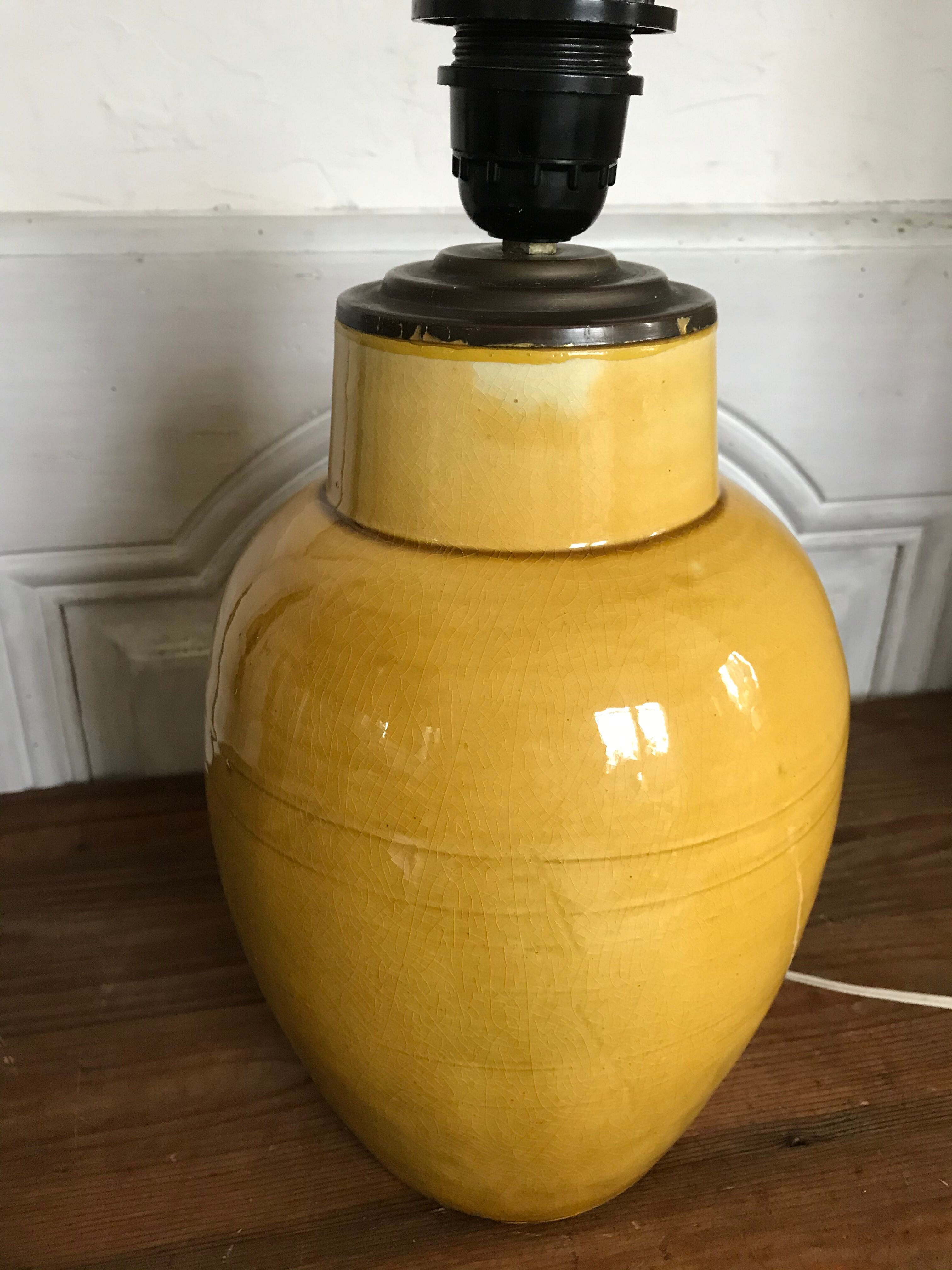 Vintage cracked ceramic lamp