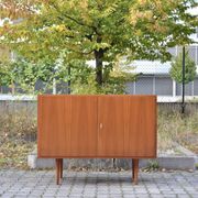 Buffet armoire en noyer