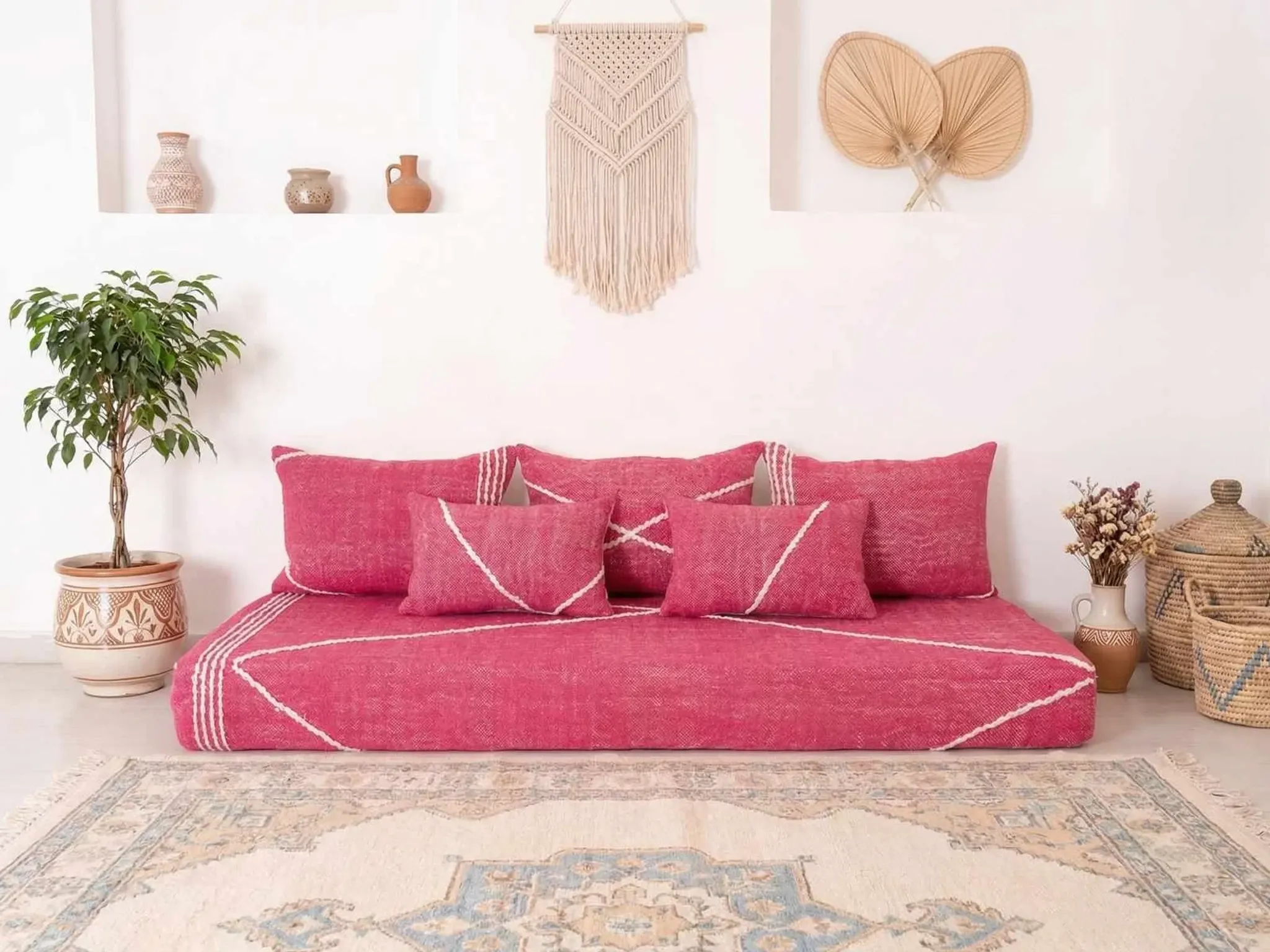 Moroccan cotton pink rug for the floor.