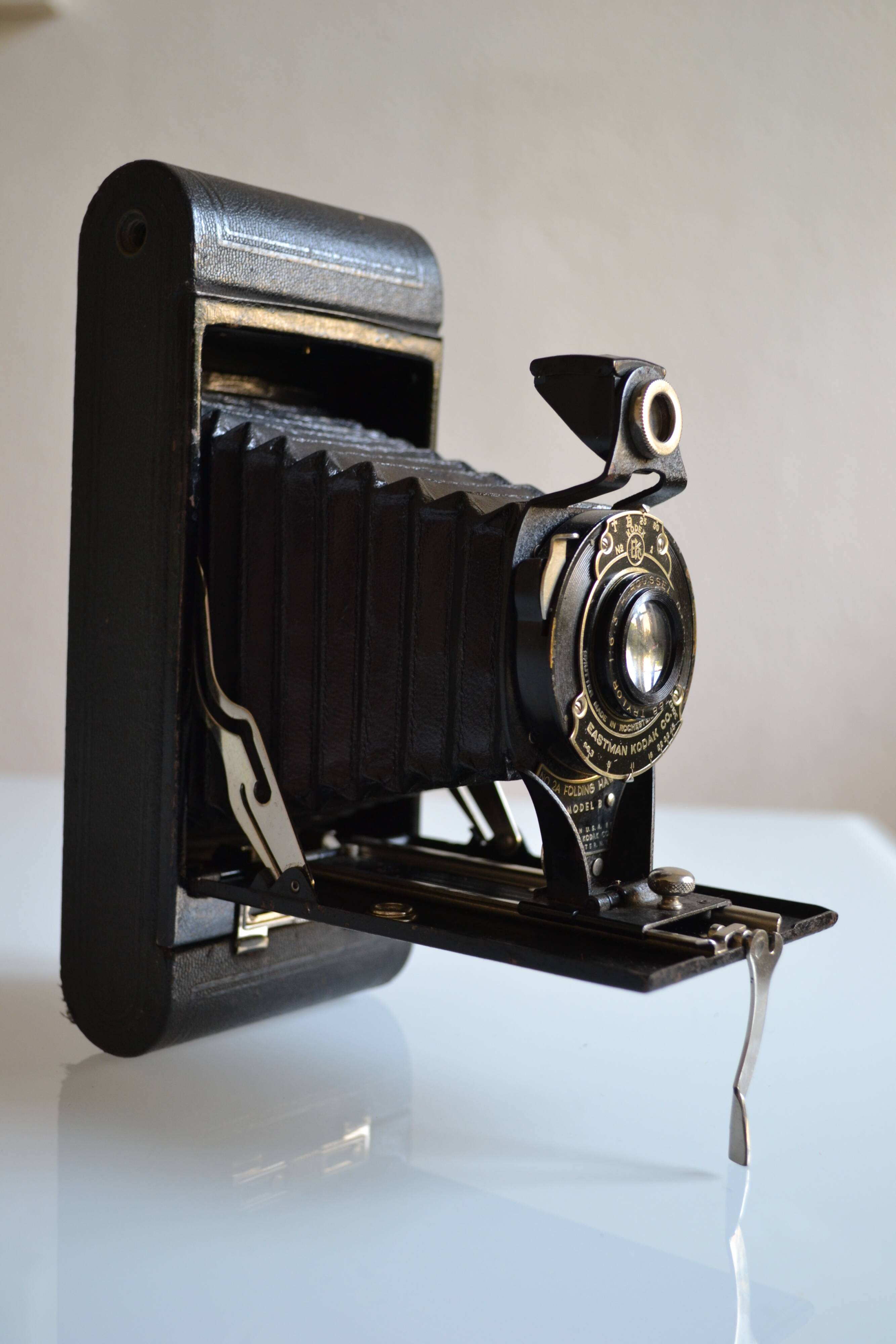 Eastman Kodak Co N° 2A Folding Hawk eye model B old bellows camera