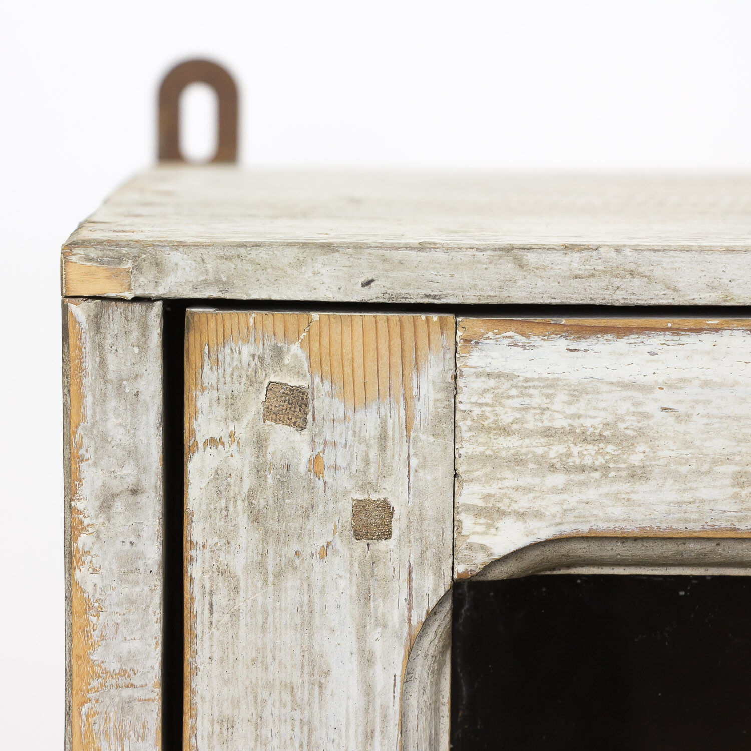 Vitrine wall cabinet