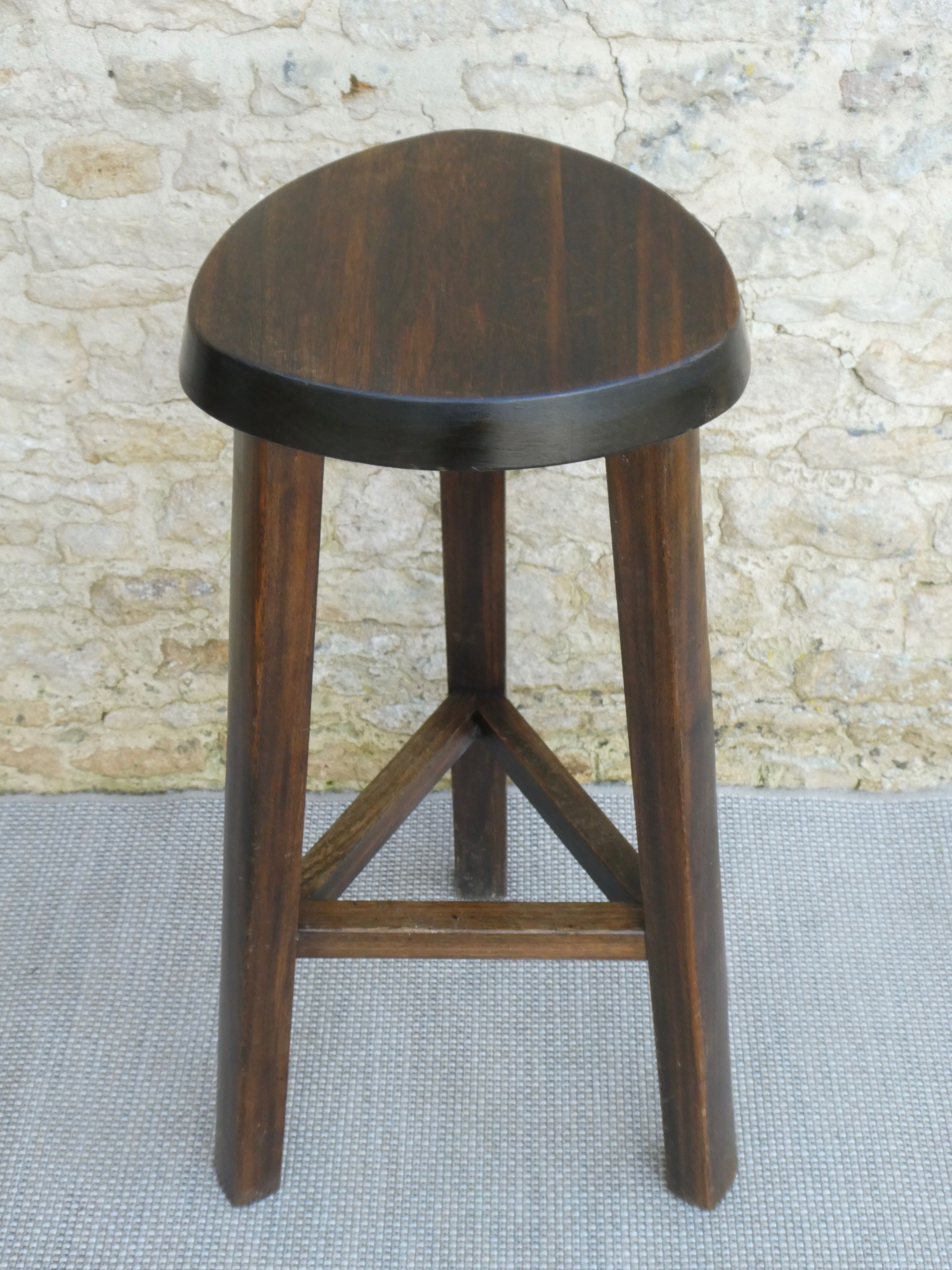High tripod stool, bar, solid wood, brutalist