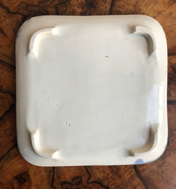 Pots et plat en céramique bleus