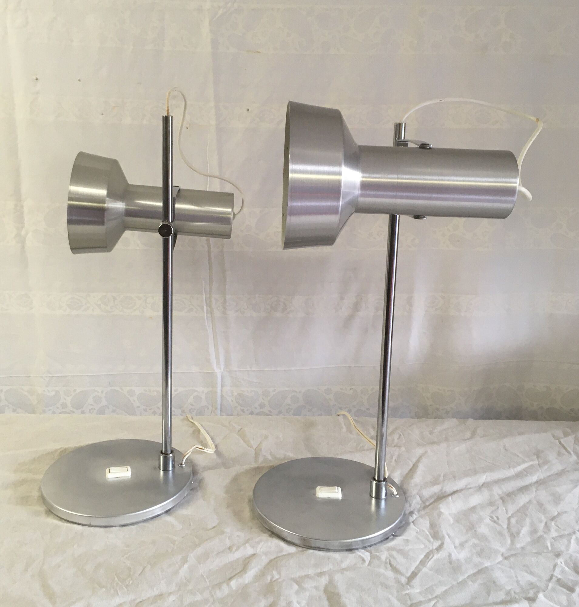 Set of 2 vintage articulated lamps - 60s