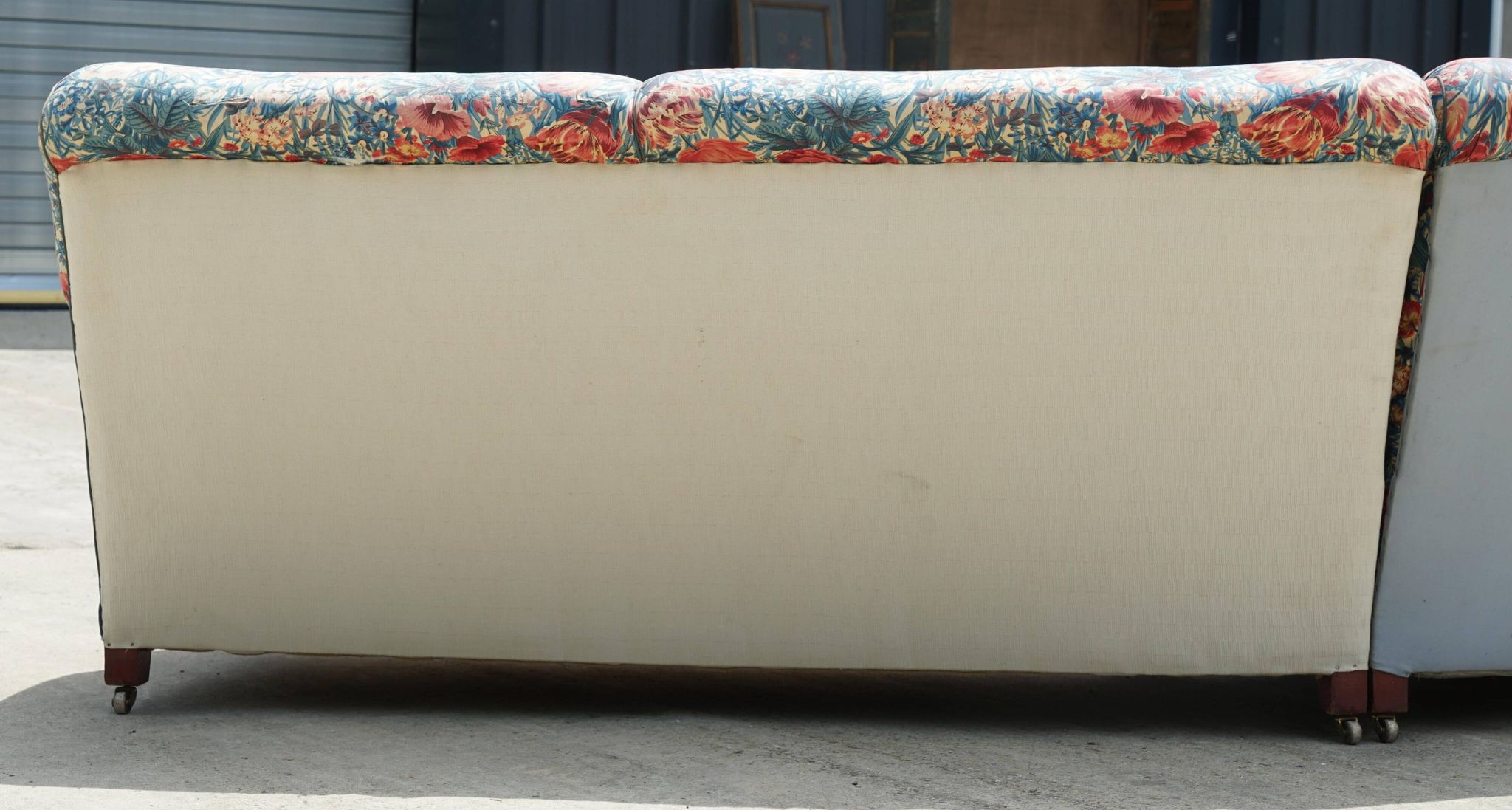 Vintage Howard & Son's London Bridgewater 5-seater fabric corner sofa.