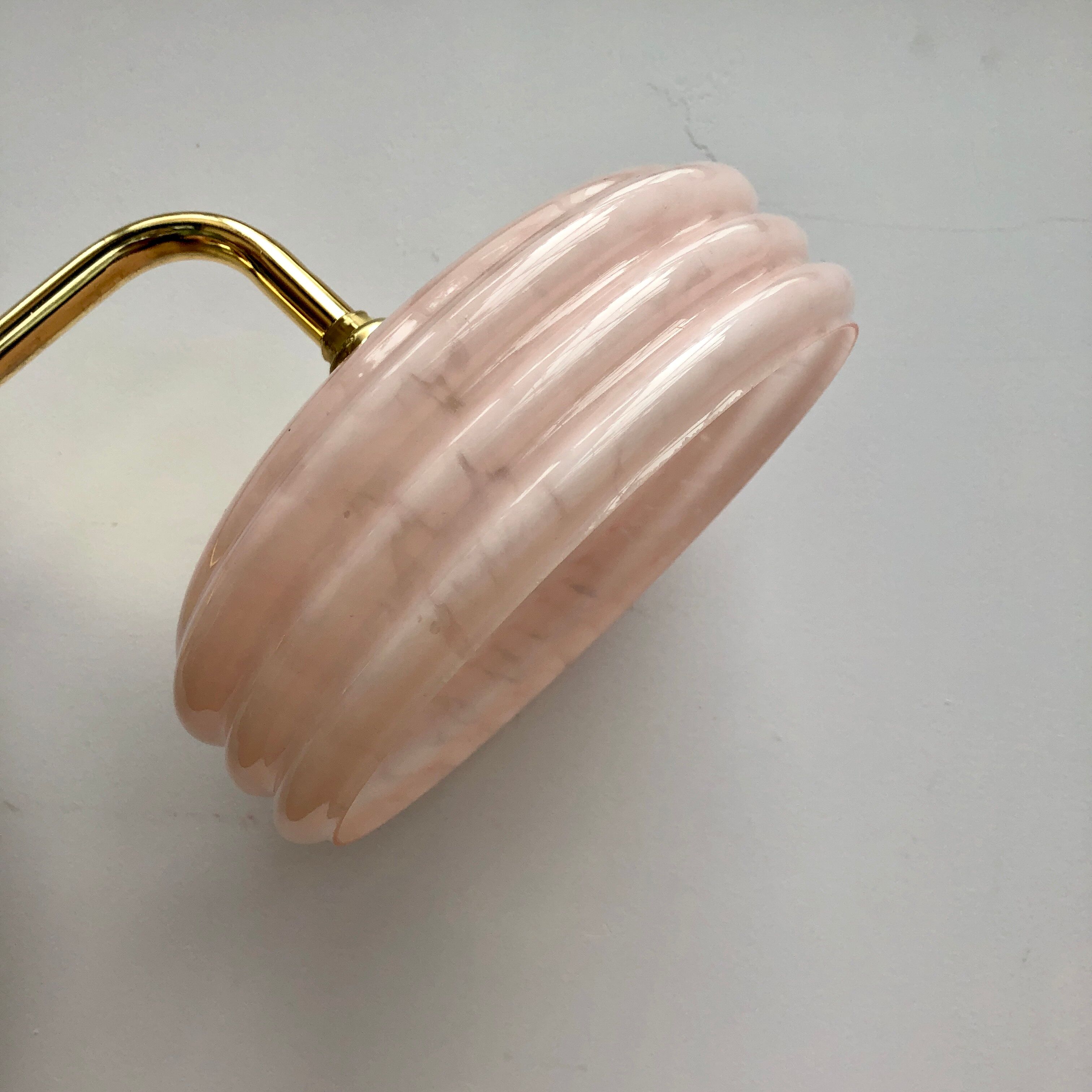 Sconce vintage pink Clichy glass lampshade