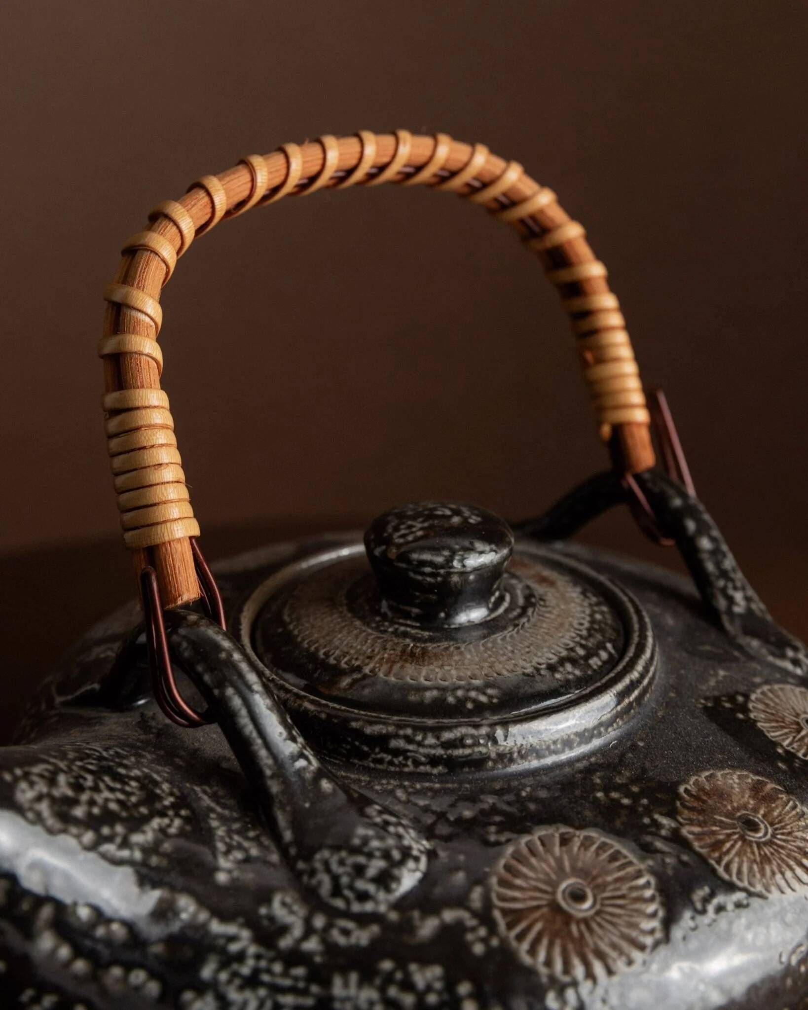 Wim Mühlendyck Stoneware Teapot in Westerwald Salt Glaze with Ritzdekor – Noir Speckled Ceramic, Mid-Century