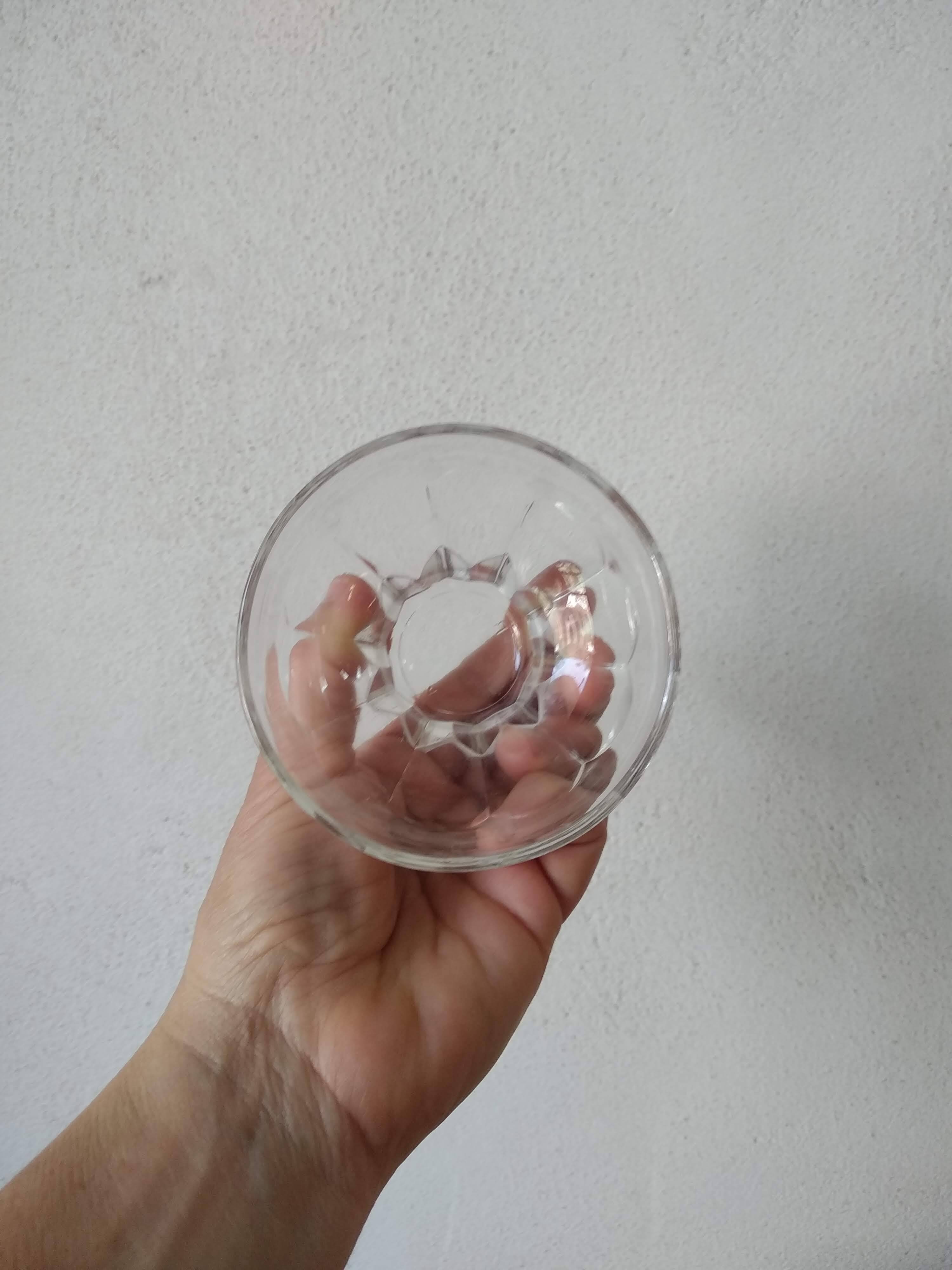 6 glass bowls