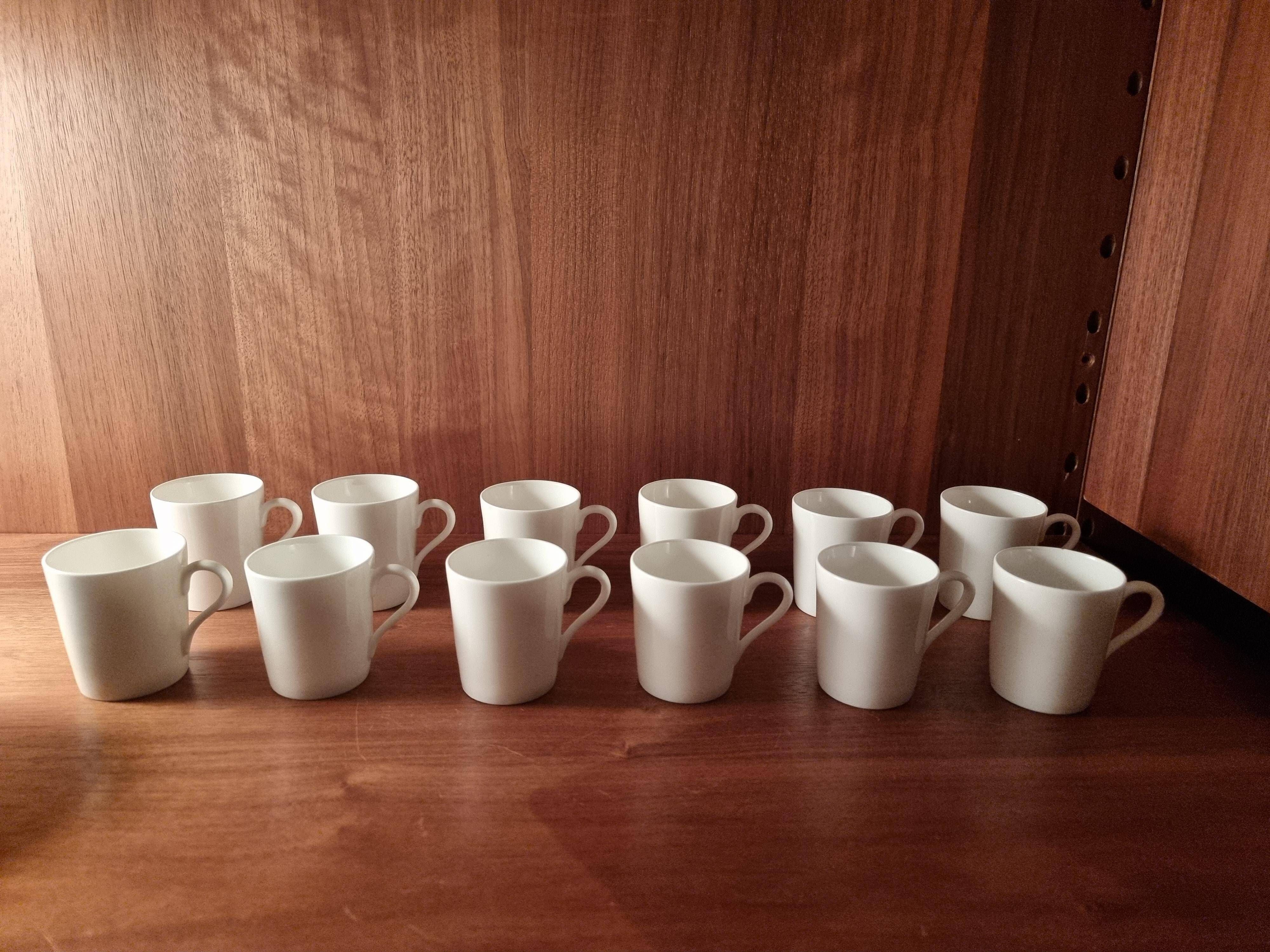 Stig Lindberg, 10 porcelain espresso cups from Gustavsberg, Scandinavian Modern.