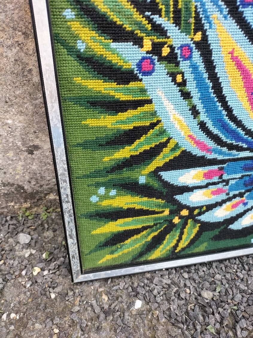 Vintage bird/rooster canvas