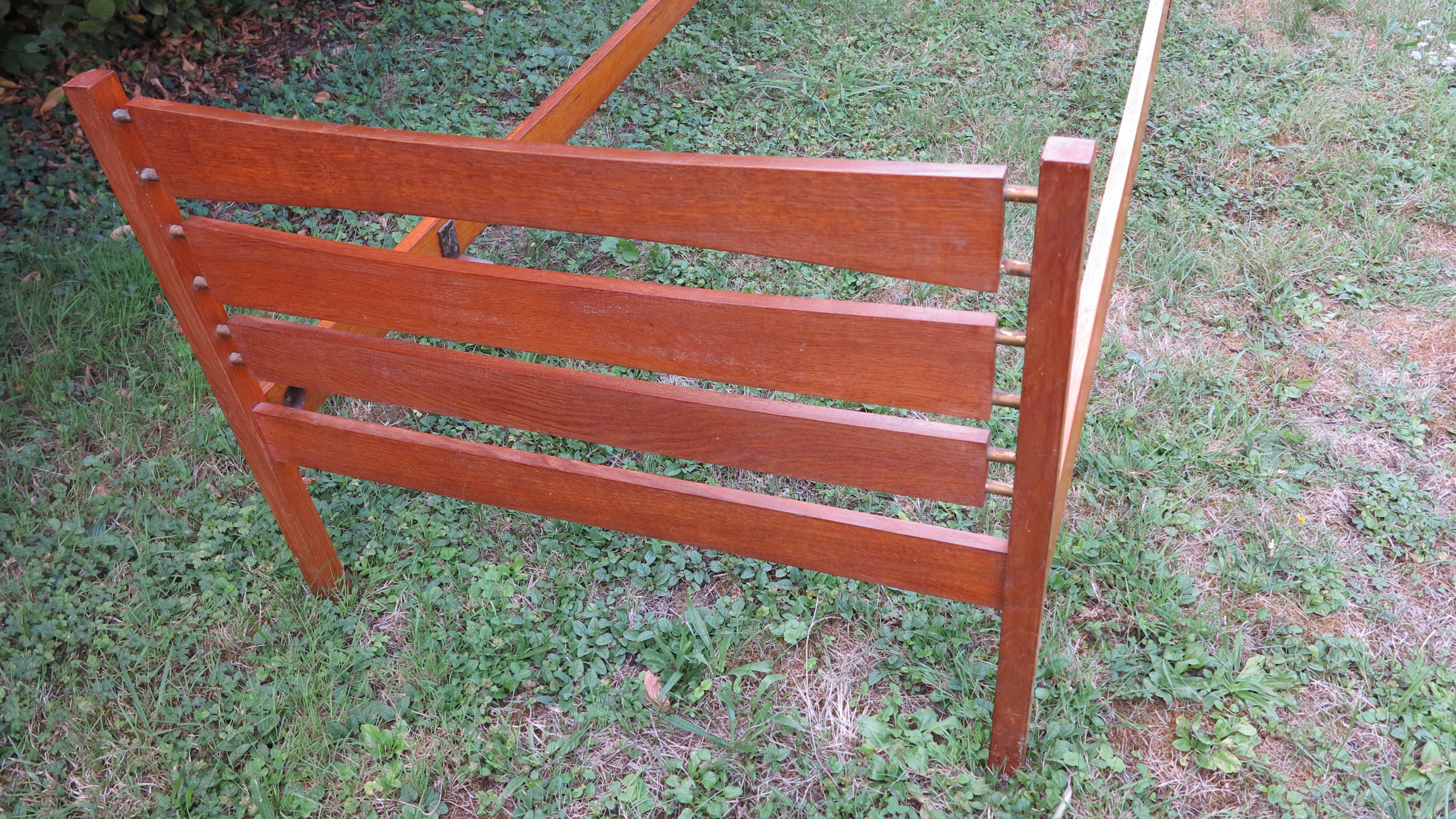 lit une personne en chêne blond années 50-60