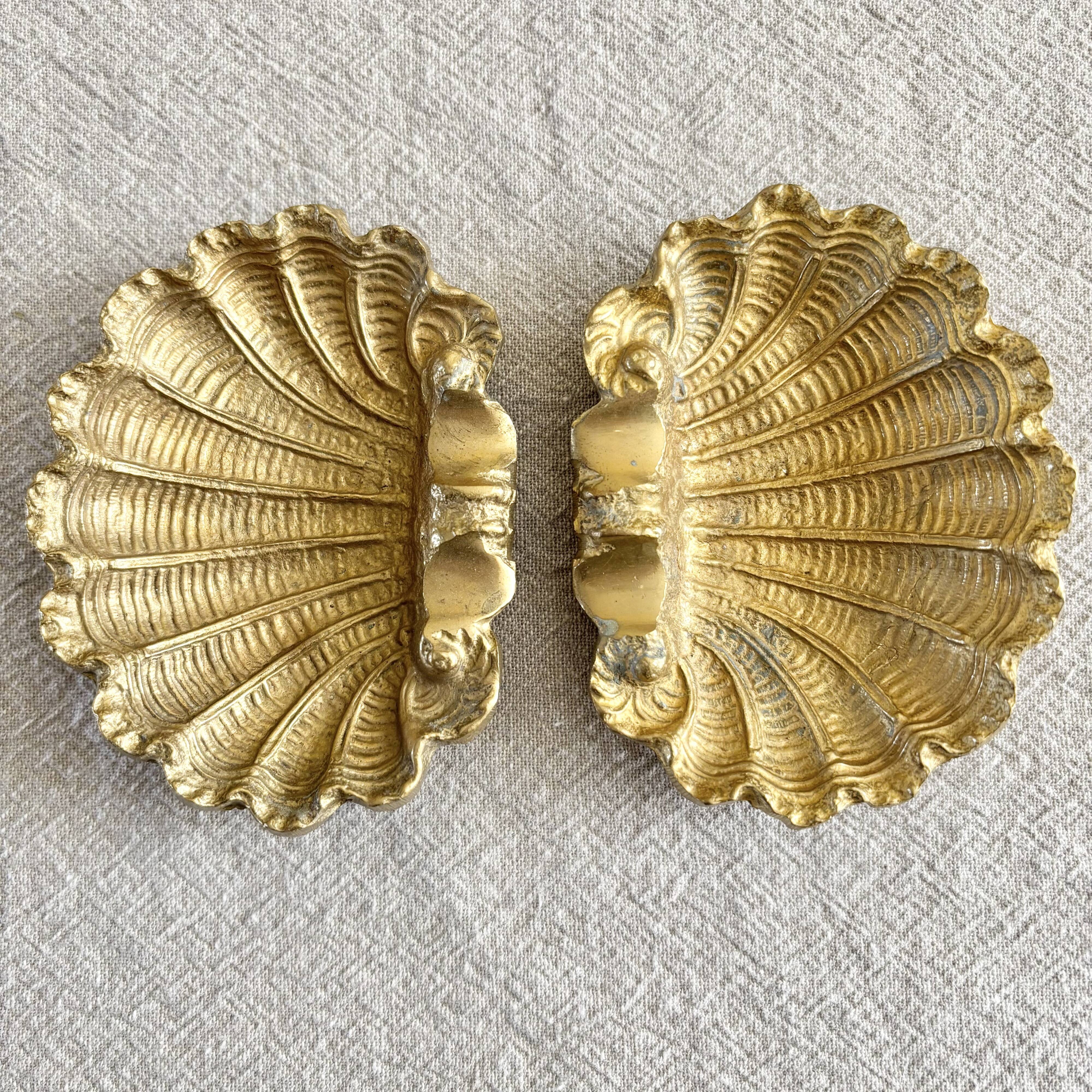 Gilded brass ashtray bowl