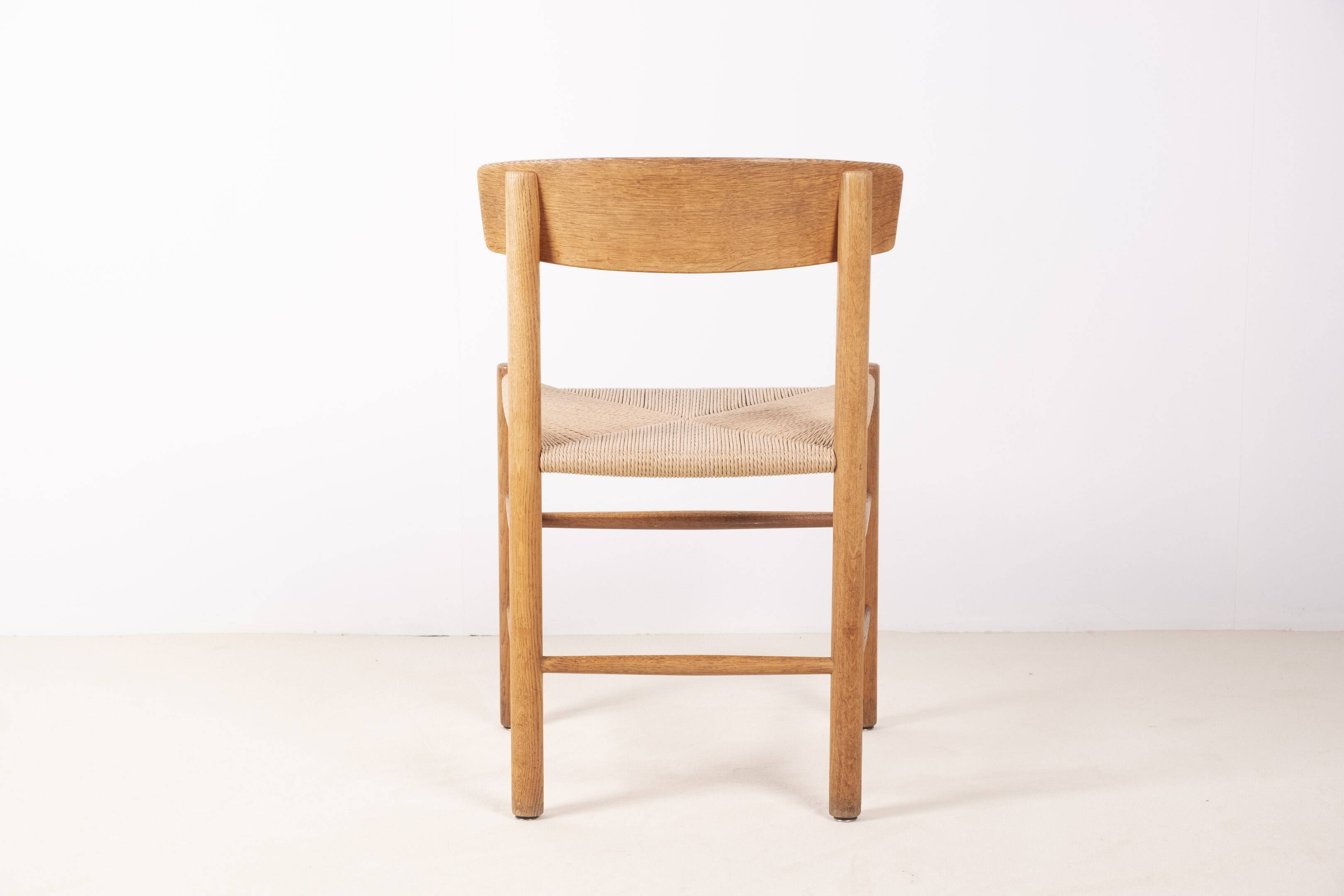 Børge Mogensen J39 People's Chair in Oak, 1950s Denmark