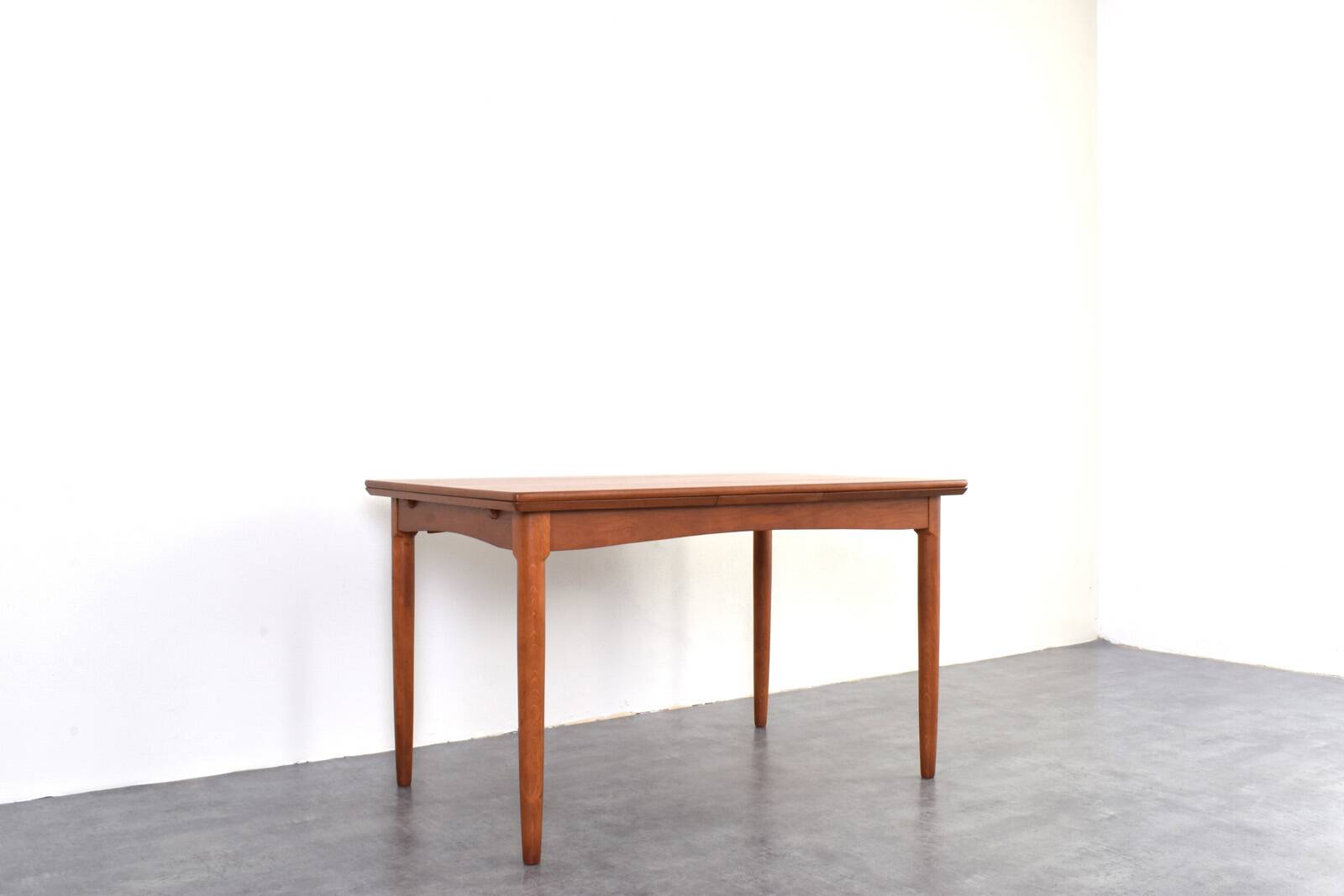 Mid-Century Danish Teak Extendable Dining Table, 1960s.
