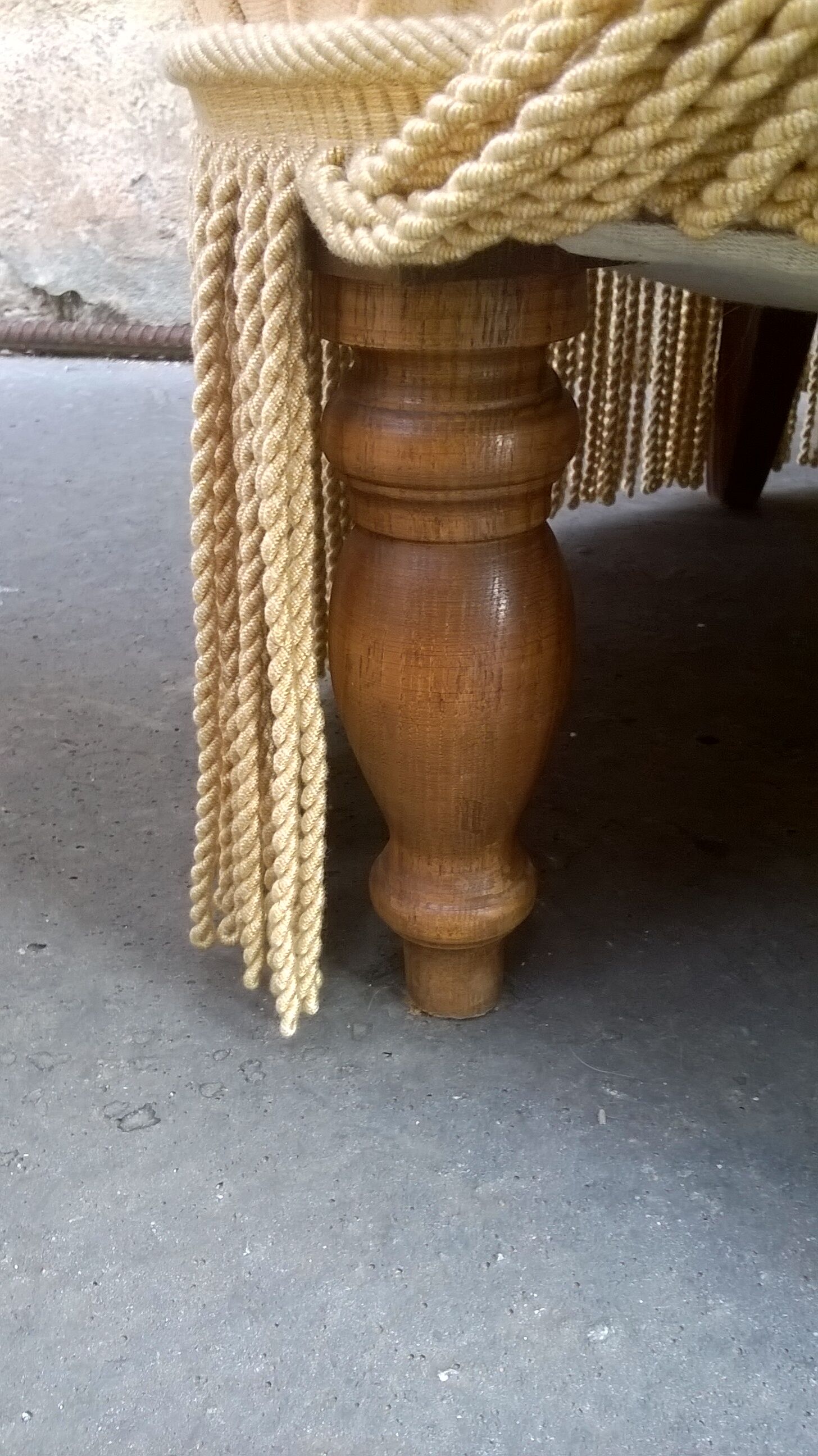 Sofa lounge and toad chairs