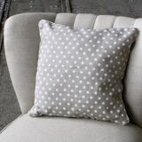 Cushion in linen white polka dots 40 x 40 cm