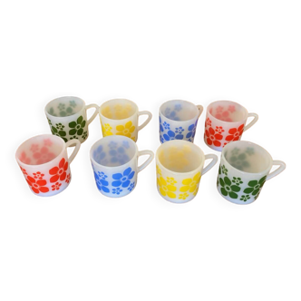 8 Arcopal flowered espresso cups, vintage 1970s