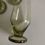 Set de 7 verres gobelets à pied modernistes vert tilleul 1950