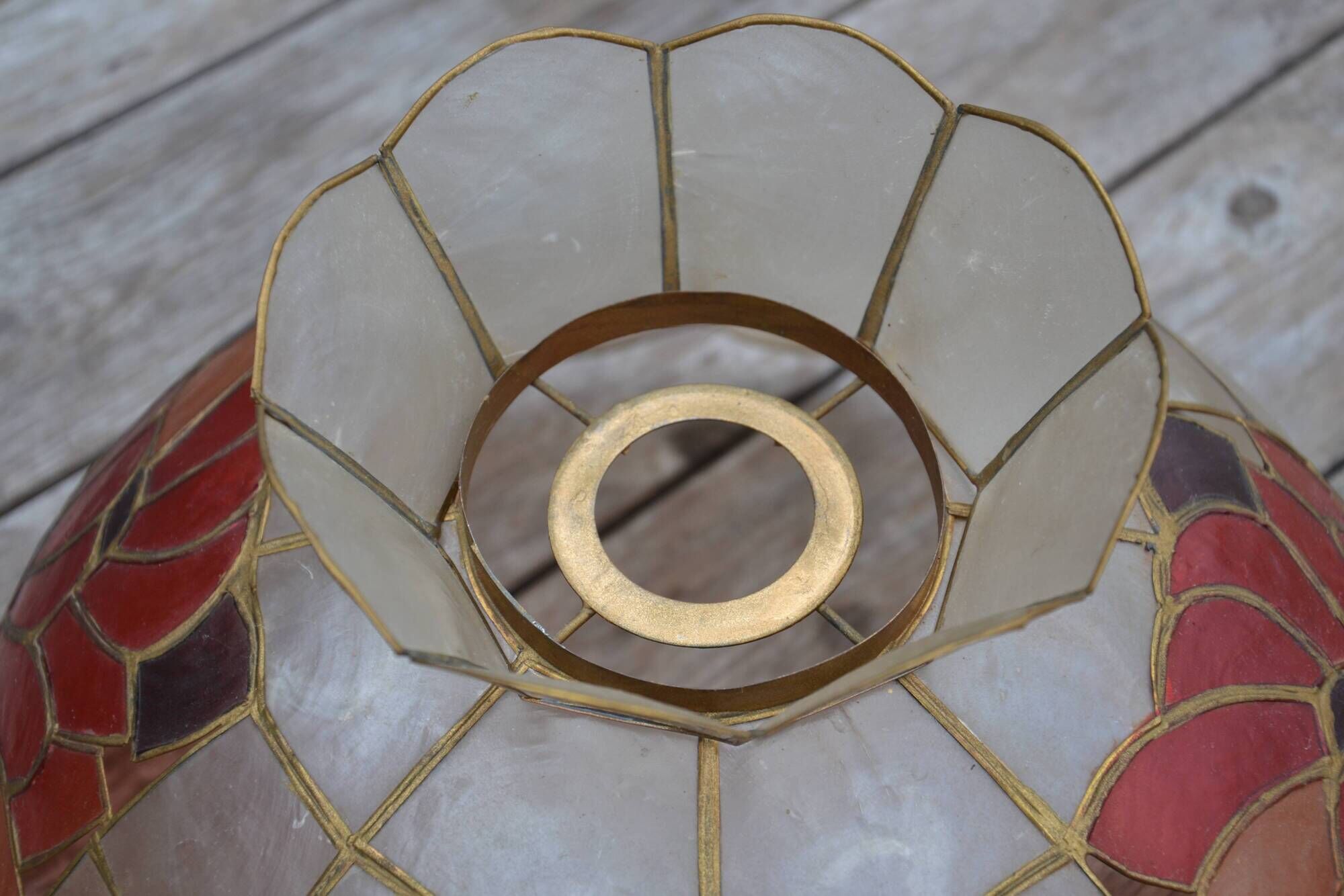 Lampe suspension en nacre et laiton