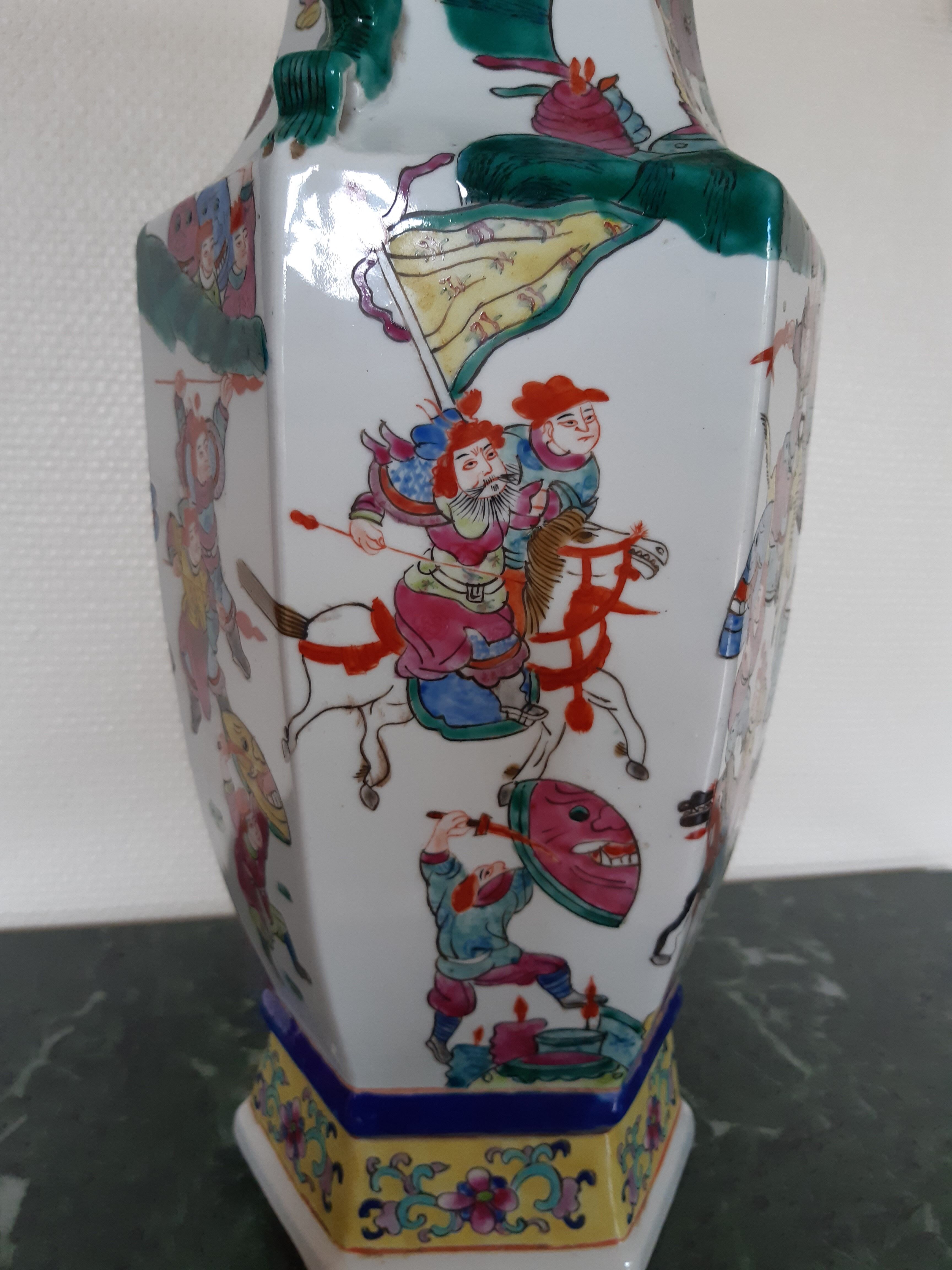 Ancient Chinese vase green family porcelain
