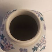 Bonbonnière à motifs asiatiques en porcelaine
