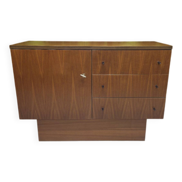 Vintage 1970s teak enfilade
