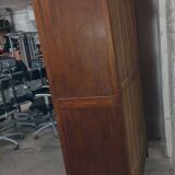 Armoire avec miroirs en bois ancien
