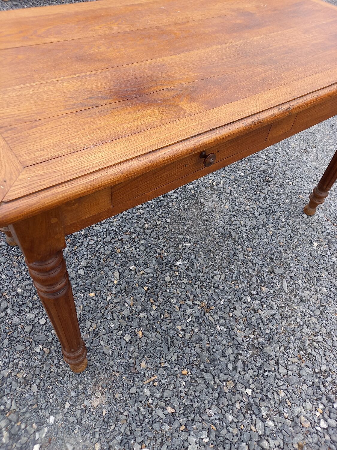 Old oak table or desk 2 drawers