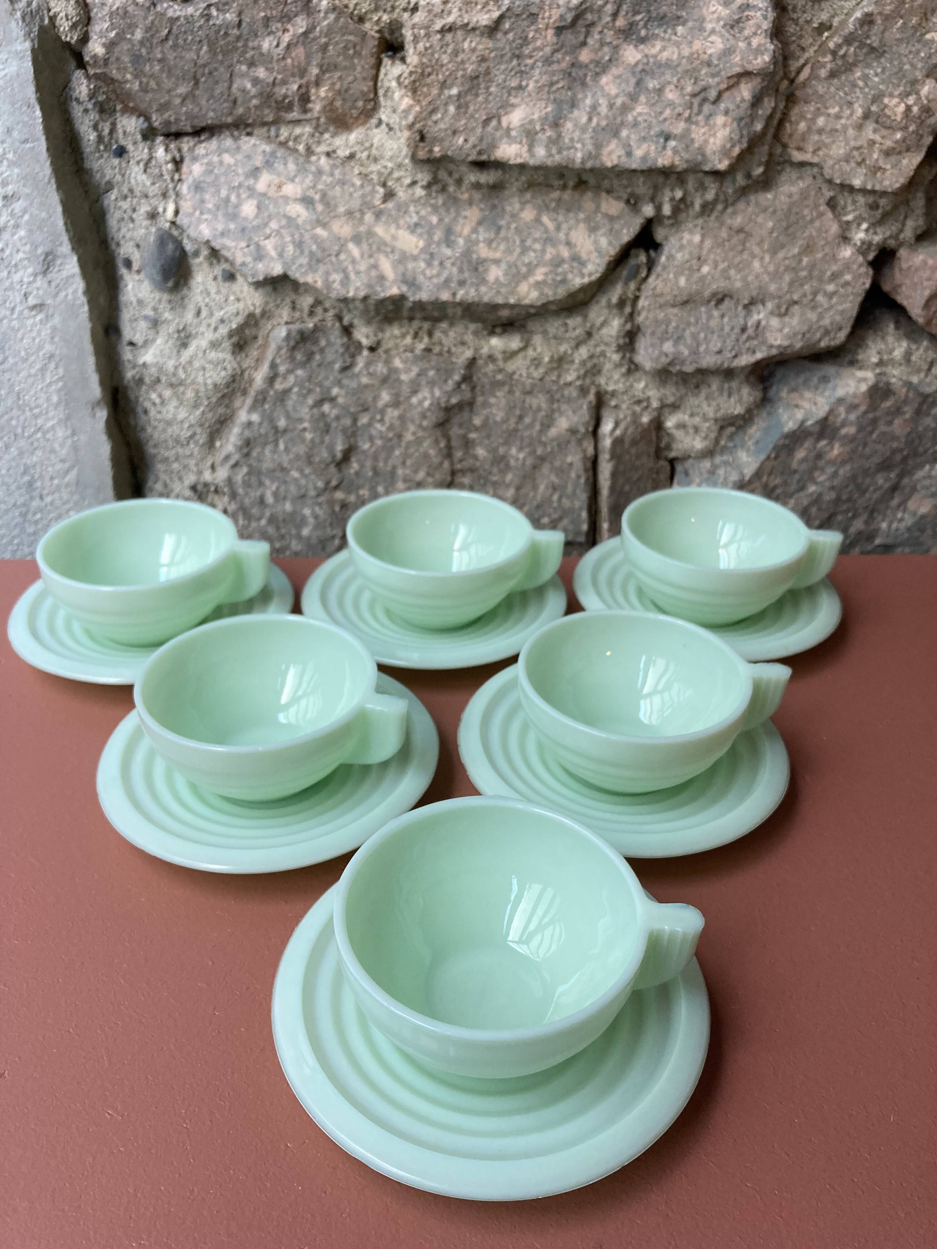 service à café Art Déco vert mint verre opale