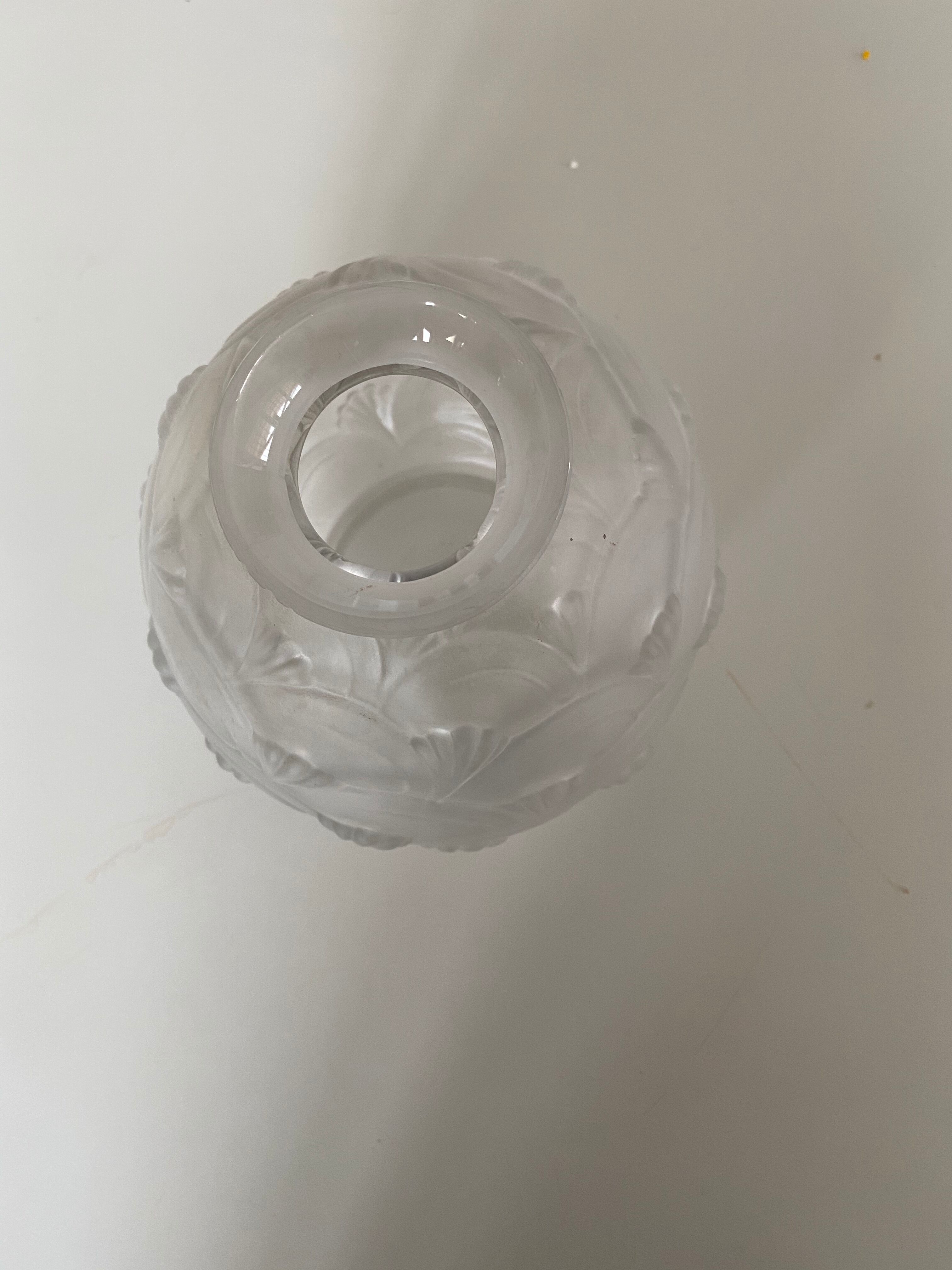 Vase art deco frosted glass