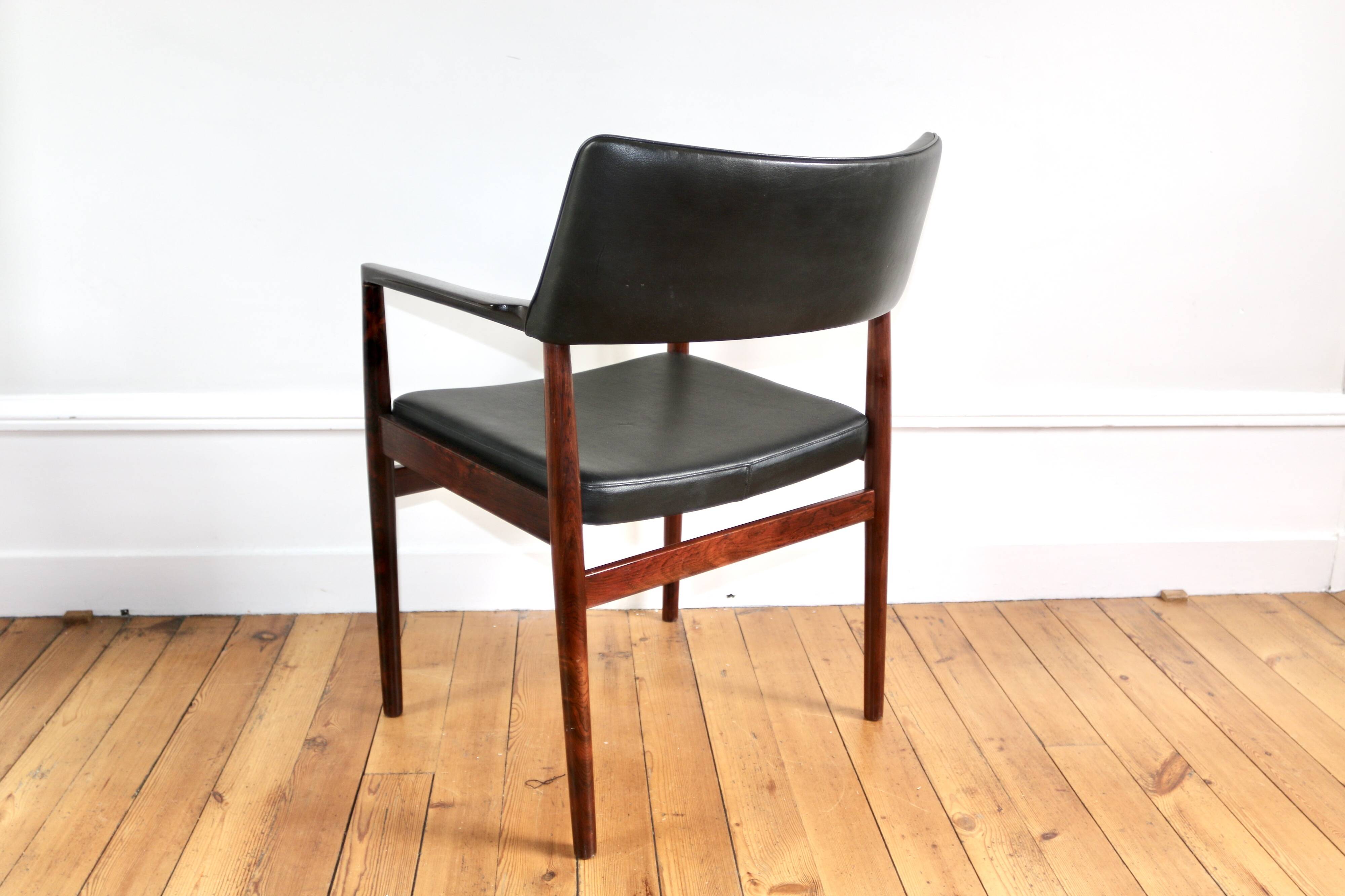 Vintage Scandinavian armchair in rosewood by Erik Worts, 1960.