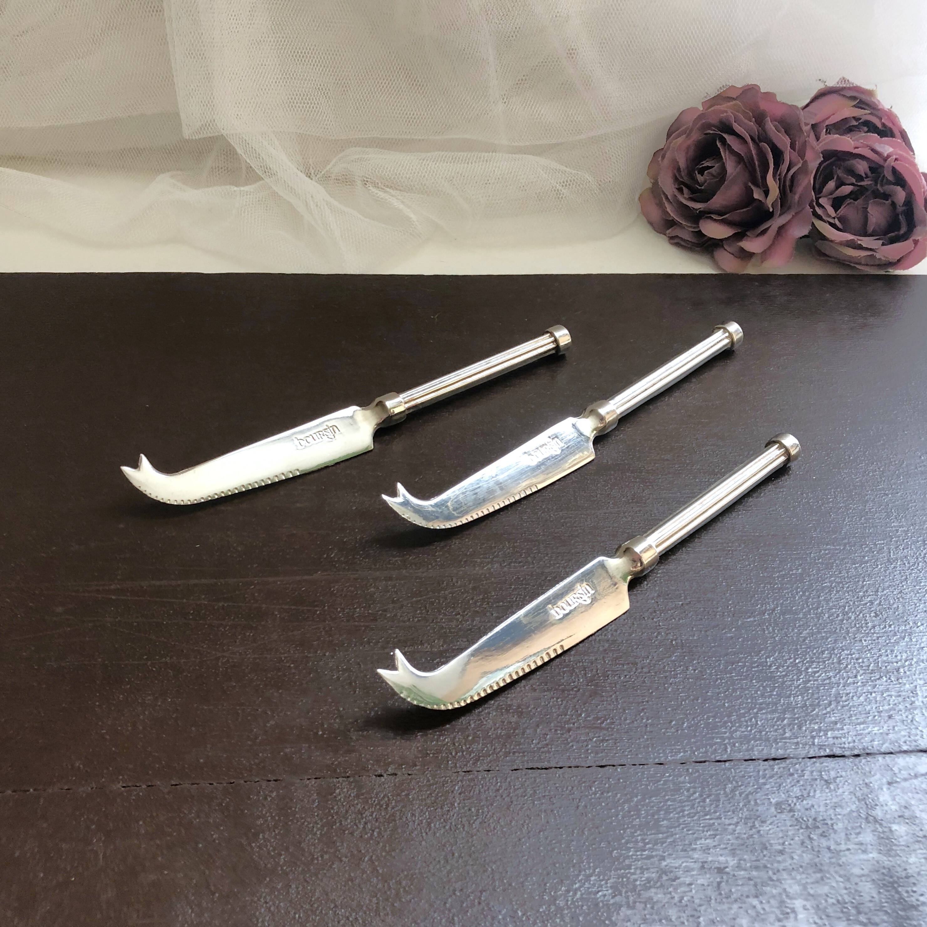Lot de 3 petits couteaux à fromage métal argenté