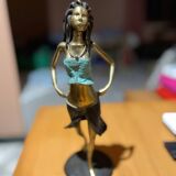 Bronze statuette of a woman