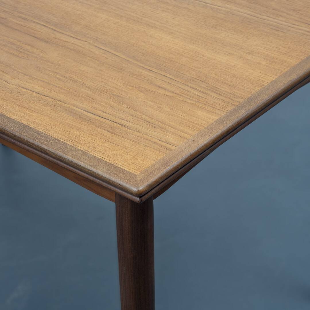 Dining table, vintage, Danish design, two extensions