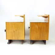 Ensemble de deux tables de chevet en bois et verre, Tchécoslovaquie 1950