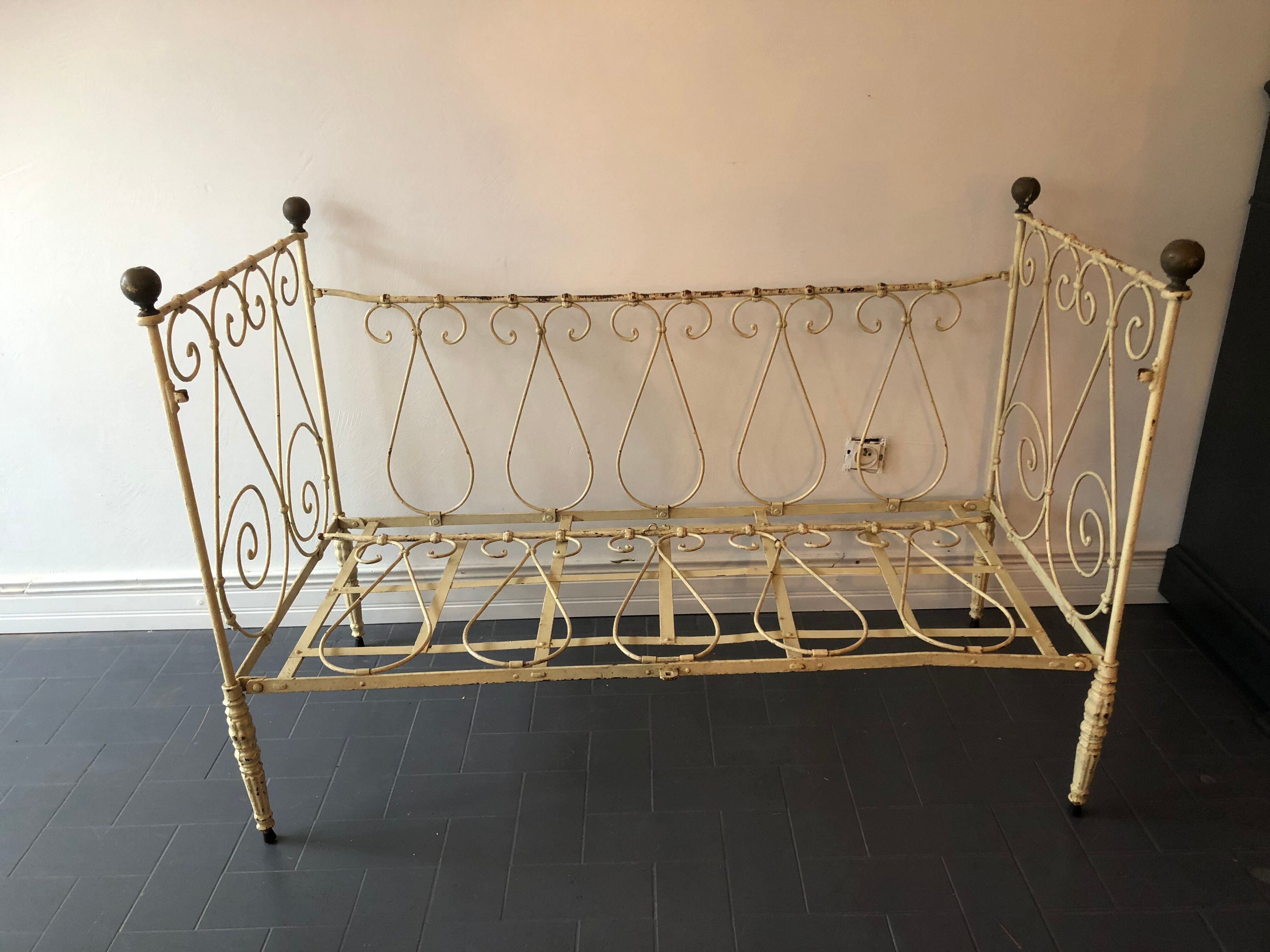 Child cot bench two-seater cast-iron nineteenth