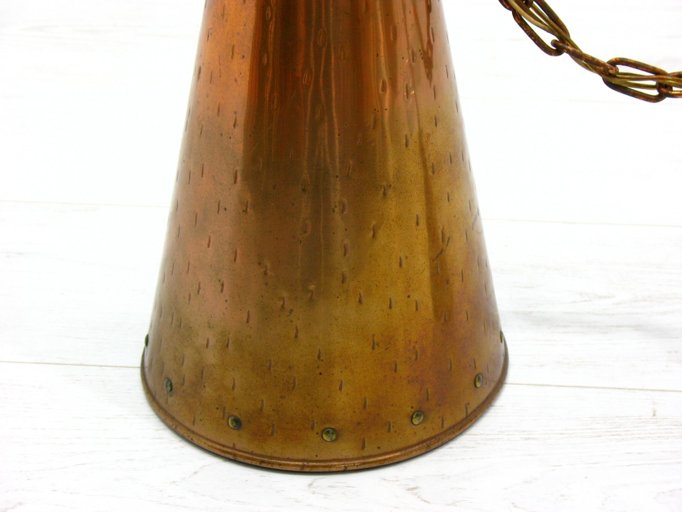 Suspension cône en cuivre du Danemark, années 1970