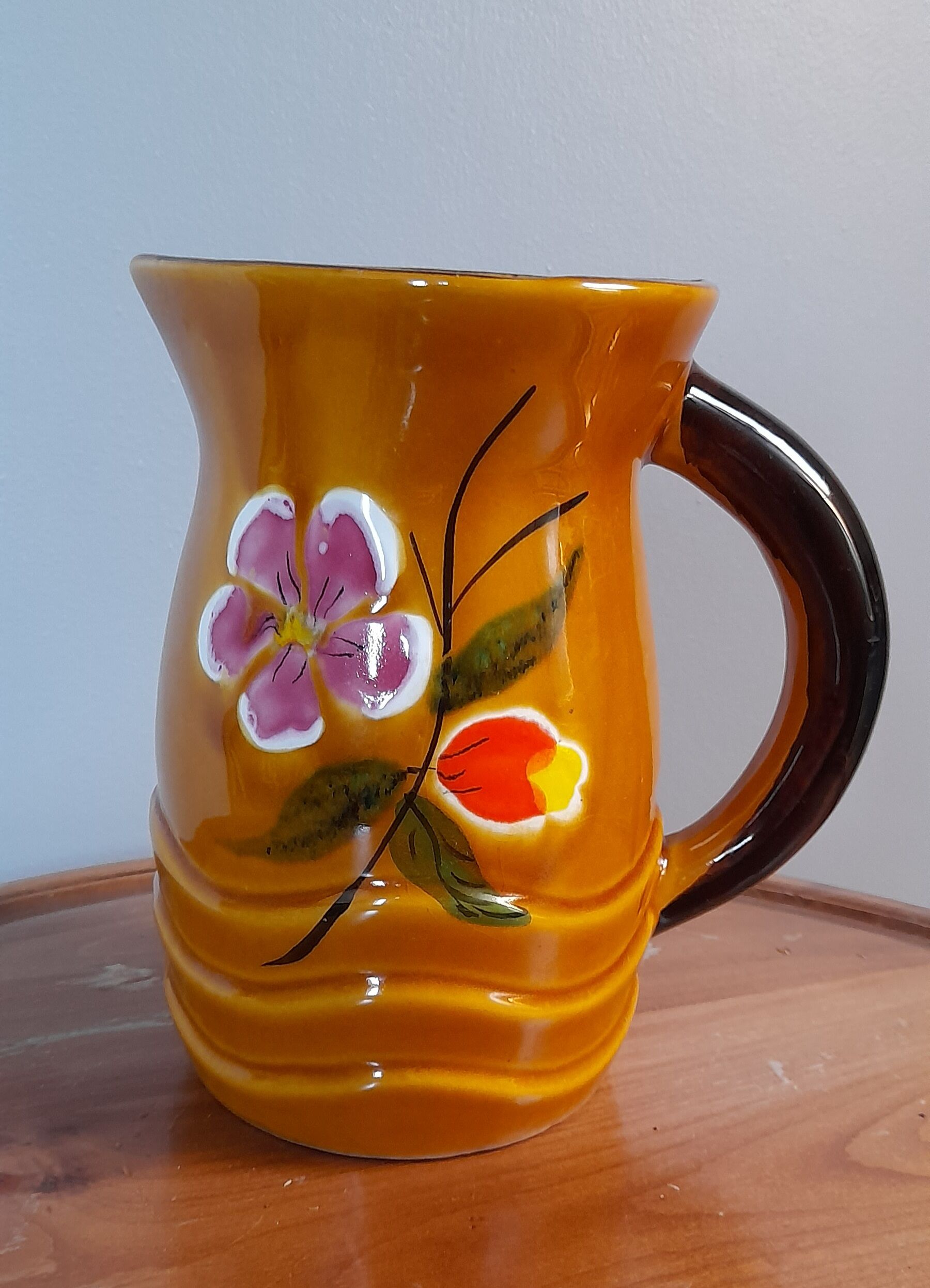 Pitcher flower signed PL France undulate