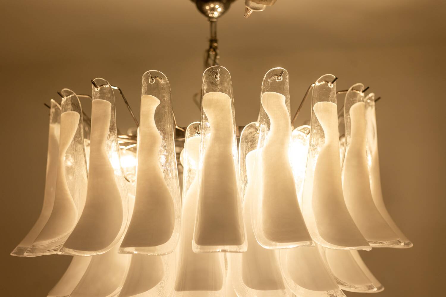 Murano glass chandelier in white and translucent glass. Contemporary
