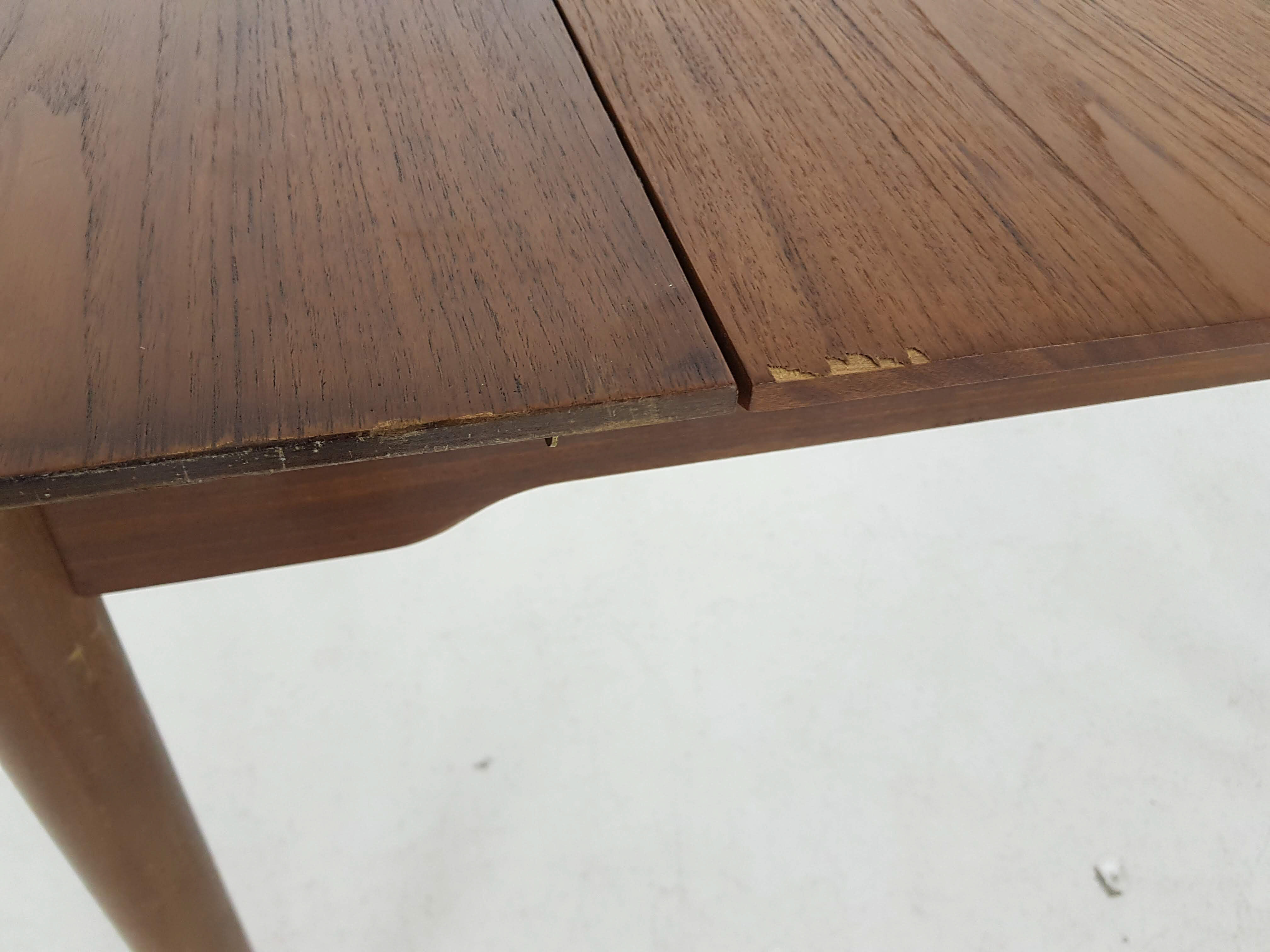 Danish design teak extendable dining table 1960’s