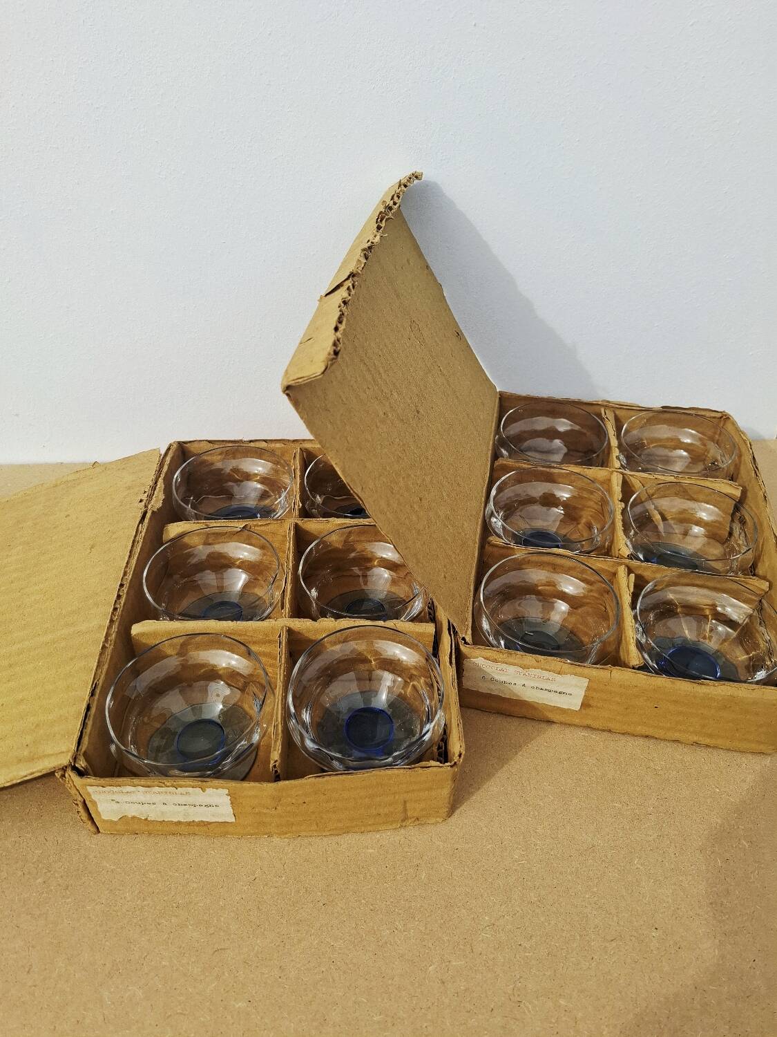 12 champagne coupes 1930