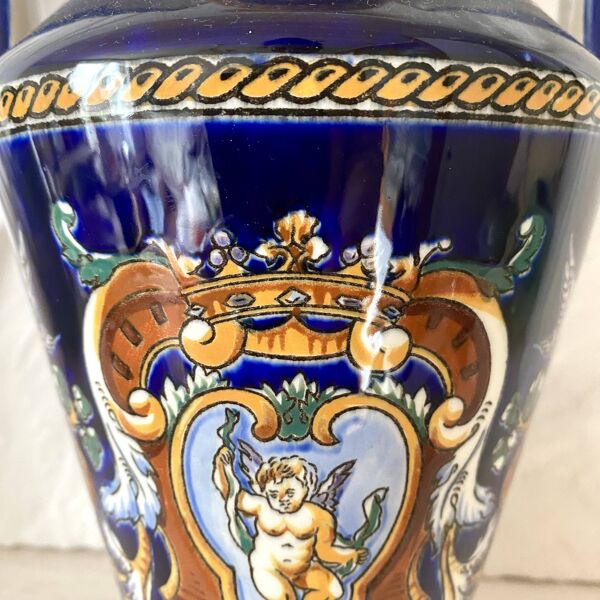 Vase amphore en faïence de Gien  décor Renaissance