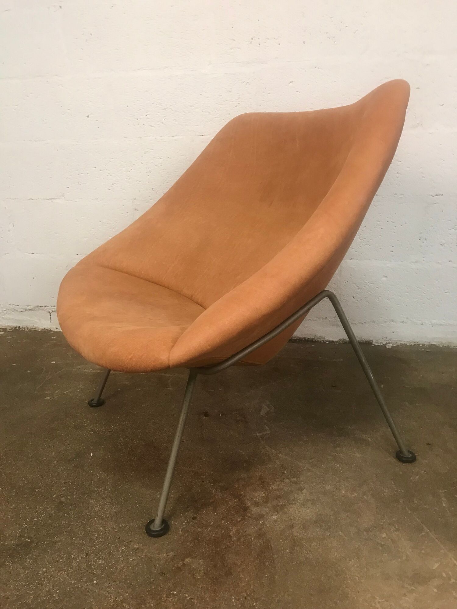 Fauteuil Oyster de Pierre Paulin chez Artifort