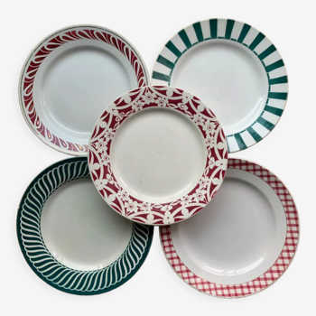 Assiettes plates dépareillées